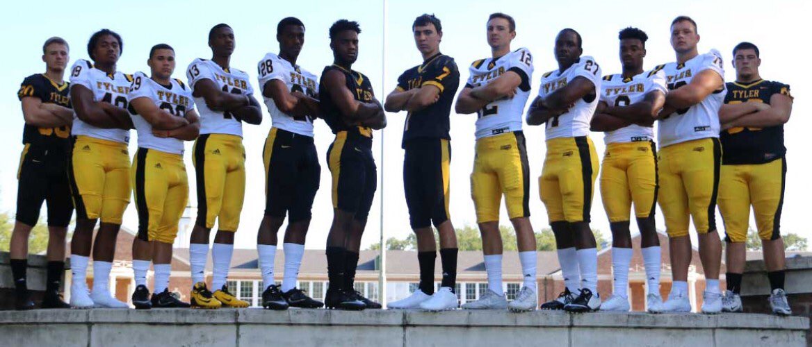 Maleek_v5's tweet image. Extremely Blessed to receive my second offer from Tyler JC #ApacheStrong 🏈