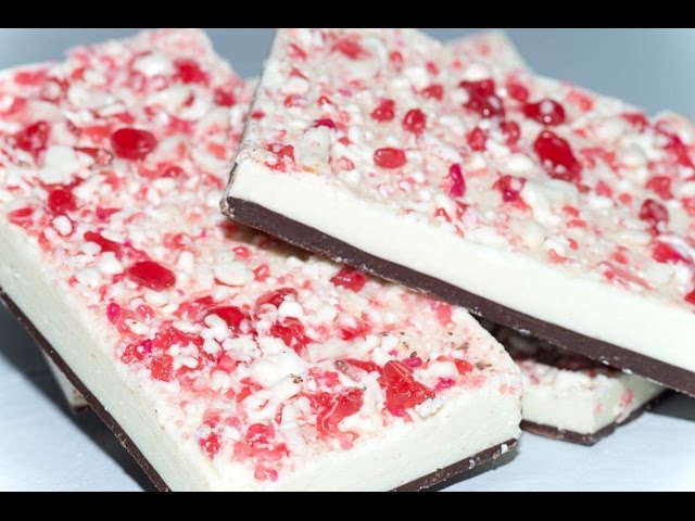 chefcolton's tweet photo. Peppermint bark recipe 👉https://t.co/ScURxrbhJu

#Christmas #ChristmasEveEveEve #Christmas2018 https://t.co/TuwrJ9nqUp