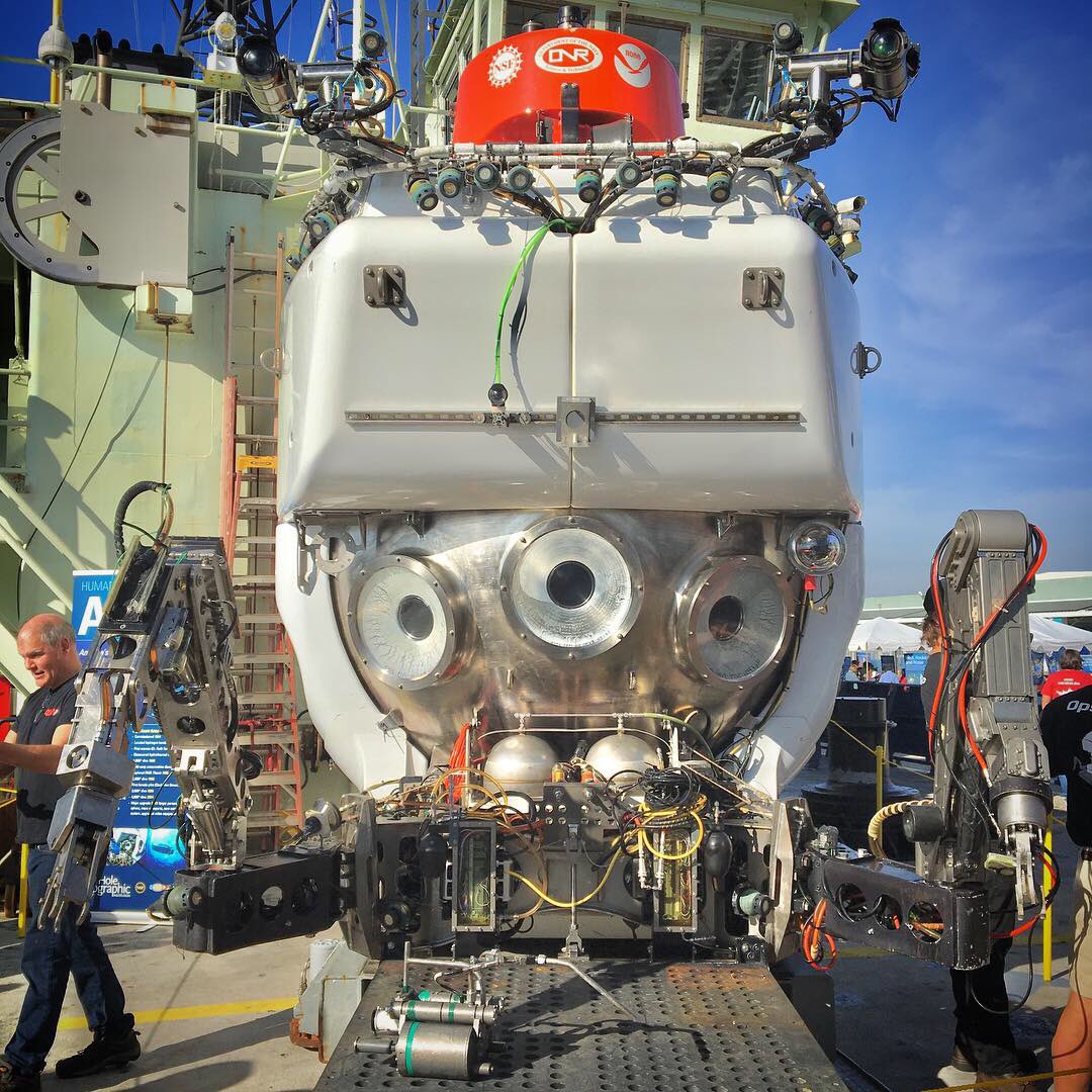 Blue_Linked's tweet photo. Couldn’t resist!! How often is WHOI’s R/V Atlantis, Alvin Submersible and Sentry AUV in your home port!! Thanks for the hospitality!! #oceanography #whoi #scrippsinstitutionofoceanography #alvinsubmarine #sentryauv #bluelink #auv #ctd #hydrothermalvents #oceanscience https://t.co/K6CZaiHsAn
