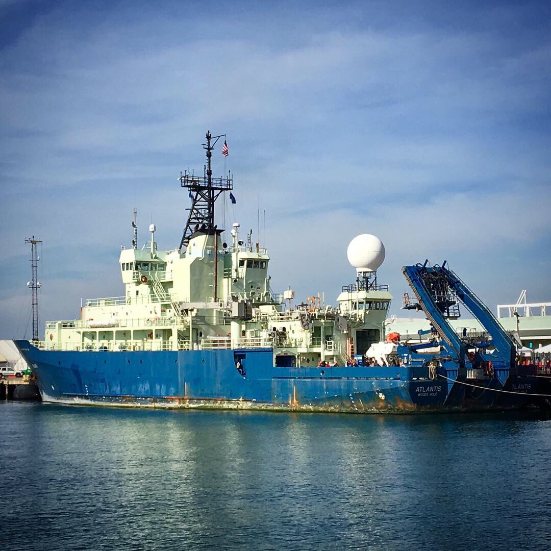 Blue_Linked's tweet photo. Couldn’t resist!! How often is WHOI’s R/V Atlantis, Alvin Submersible and Sentry AUV in your home port!! Thanks for the hospitality!! #oceanography #whoi #scrippsinstitutionofoceanography #alvinsubmarine #sentryauv #bluelink #auv #ctd #hydrothermalvents #oceanscience https://t.co/K6CZaiHsAn