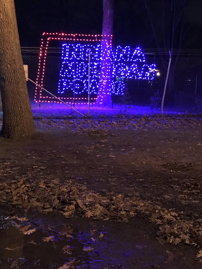 deb_widner's tweet image. Awesome Zoom Lights @PotawatomiZoo   Cold, but definitely worth the trip.   Nice evening with @IceAndStretch