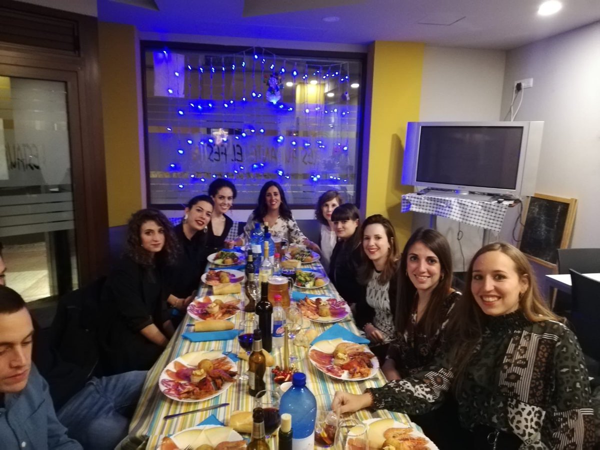 Un año más, cena navideña <a href="/DisidentesTeam/">Peña Disidentes</a>! ##Christmas #marchamalo #FelizSabado