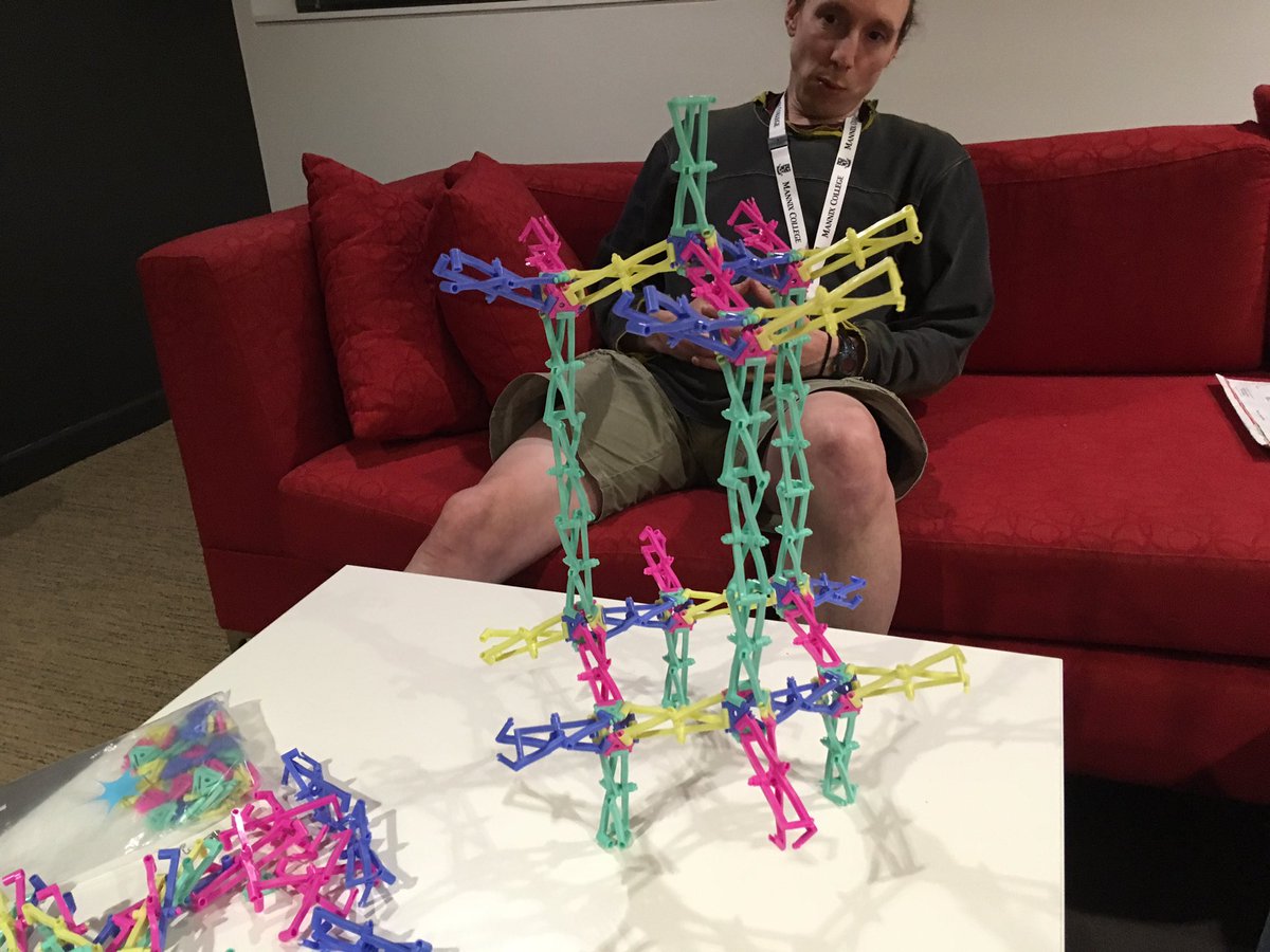 MathMechs's tweet image. François Guéritaud and @SaulSchleimer shrinking an extensor diamond in all four directions.