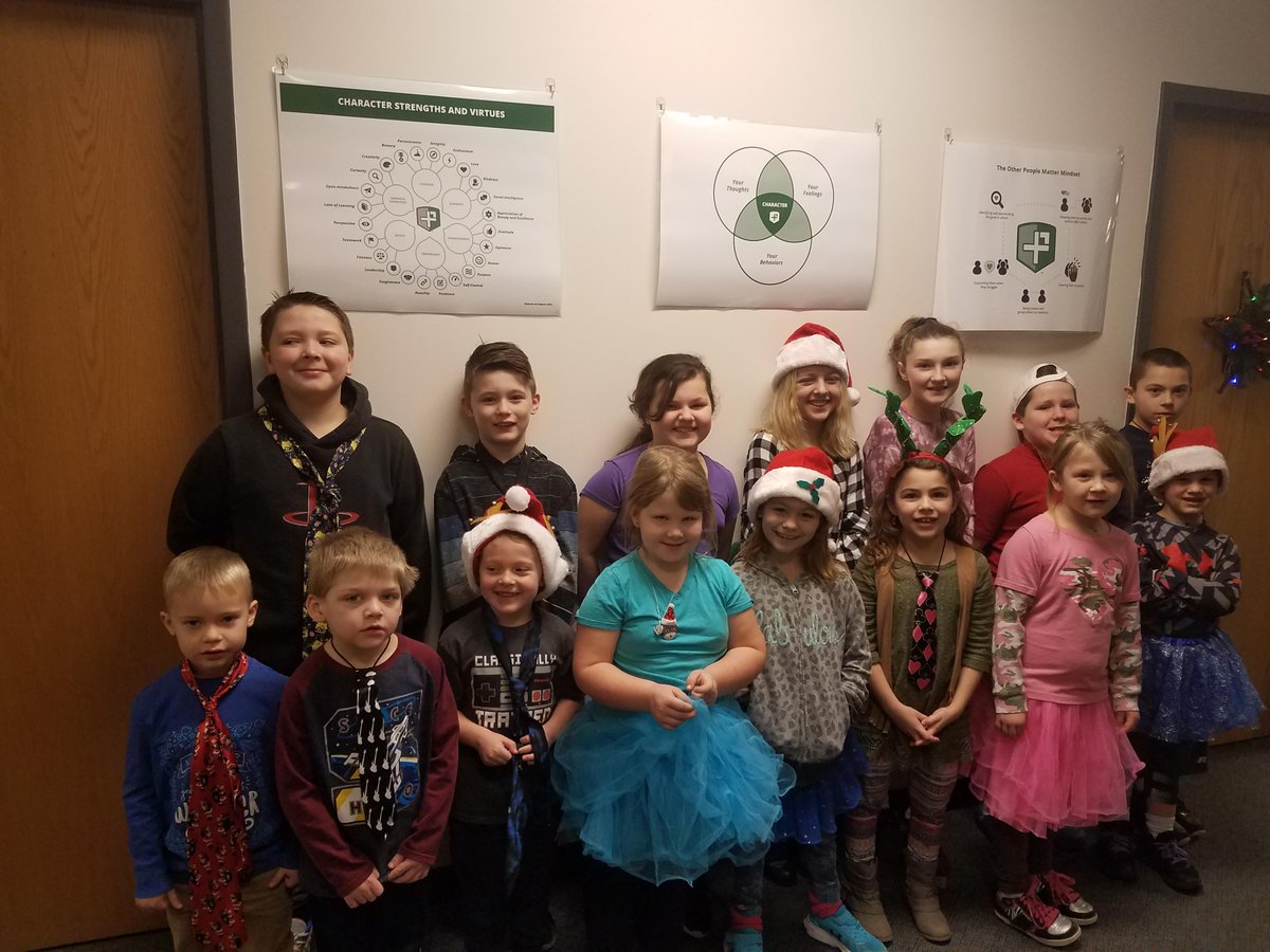 HeuveltonCSD's tweet photo. Congratulations to the recipients of this month's Ties and Tutus awards! https://t.co/zNxnCJr0x1