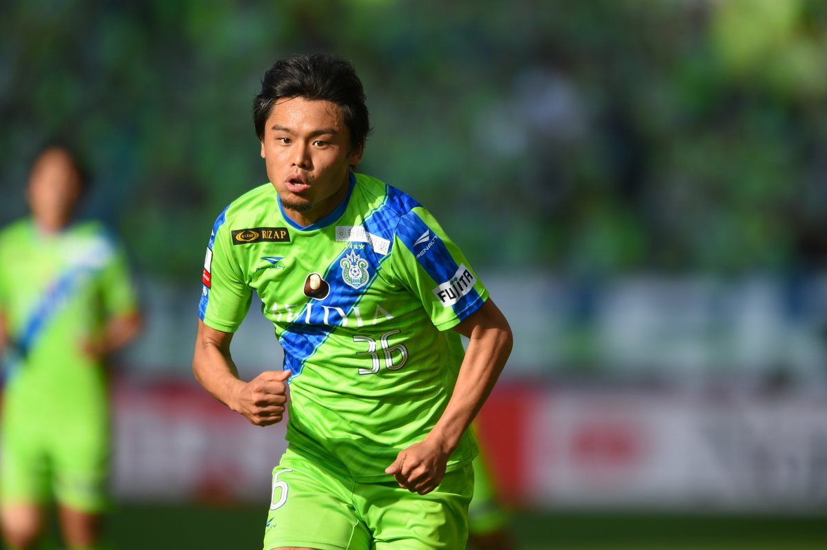 湘南ベルマーレ 岡本拓也選手が完全移籍加入 16 シーズンより浦和から期限付き加入していた岡本拓也選手が 19シーズンからは完全移籍で湘南の選手となることとなりました 来年で在籍4年目 黄緑の一員としての誇りと自覚を胸に戦います 改めて