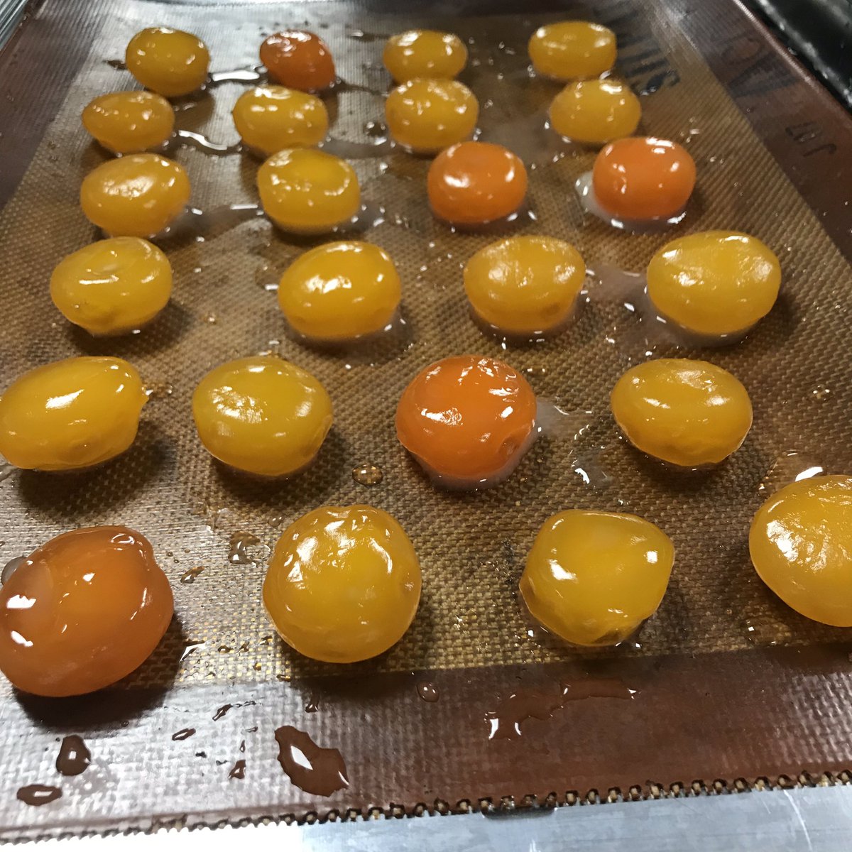 Pickled eggy yolk, ✌️🙏🤟#delibrije #3michelinstars #keeponrocking @delibrije