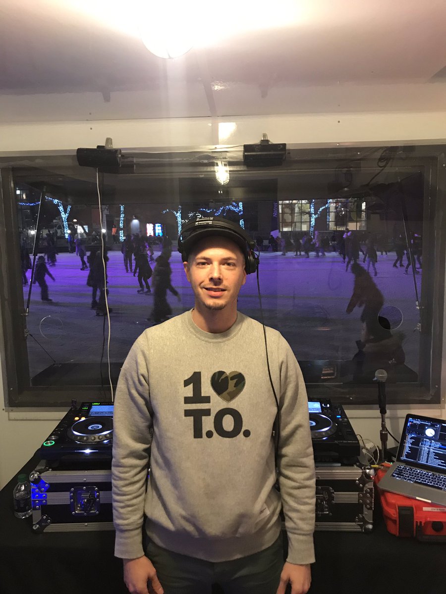 We are live! <a href="/1LOVETO/">1 LOVE T.O.</a> takeover at <a href="/HarbourfrontTO/">Harbourfront Centre</a> 8-11pm. Pull up!