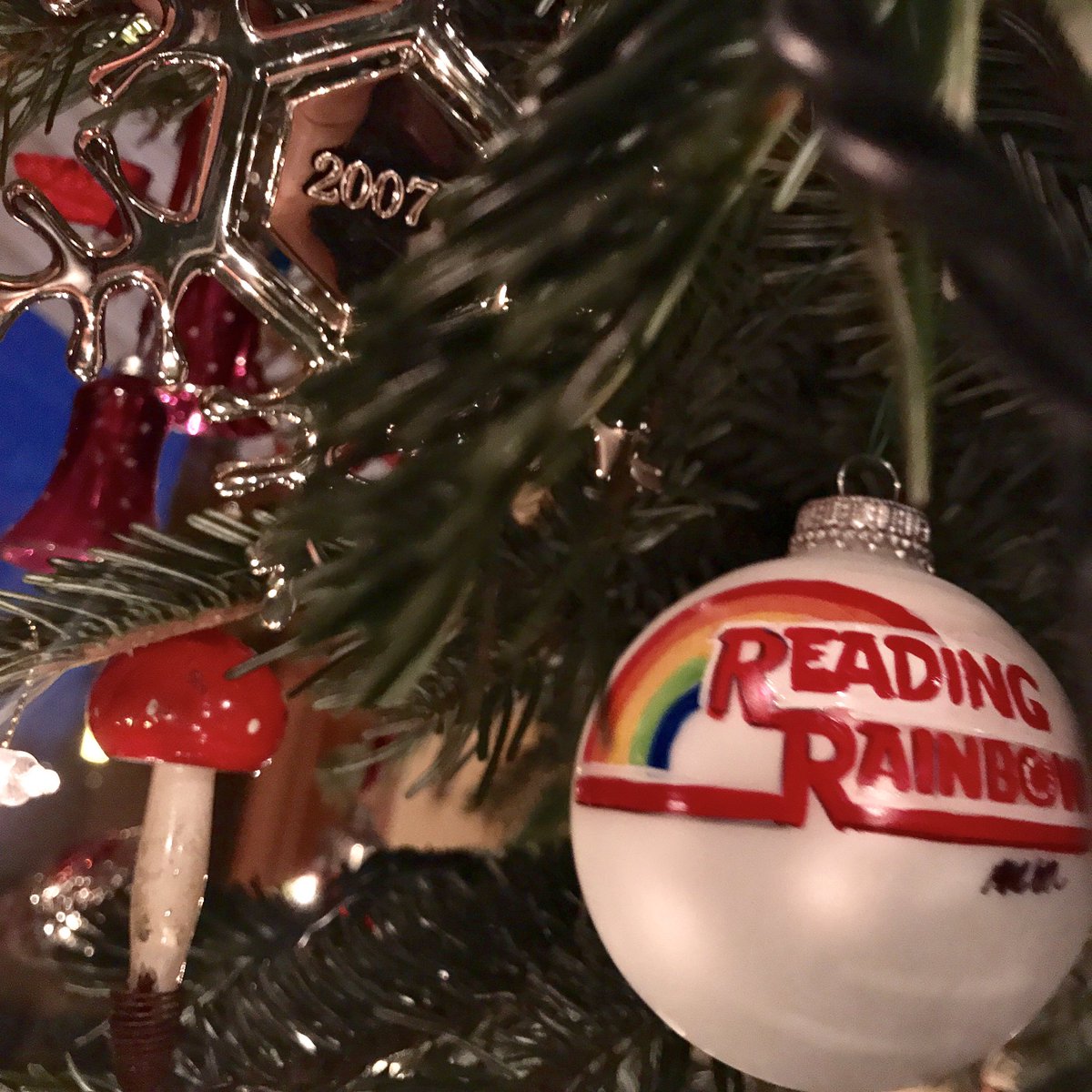 levarburton's tweet image. Season’s readings to you and yours!🌈