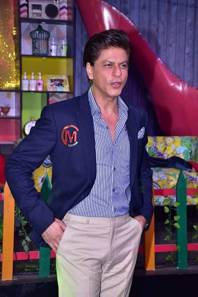 srkfcudr's tweet photo. King khan @iamsrk on the set #DancePlus4 for #zero Promotion.
@remodsouza @MohanShakti @TheRaghav_Juyal
#AudiencesLoveZERO #ZeroPromotion https://t.co/FMv1mENu6k