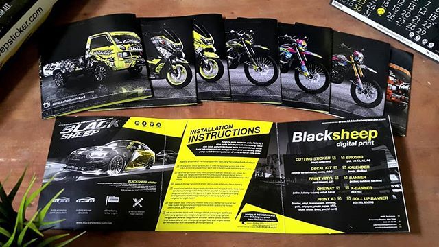 ckdsign's tweet photo. 8 unit Stiker kaleng2 besok senin siap kirim..
Info pemesanan via BL dan TOPED senin 24 DES 2018 - 2 JAN 2019 close dulu dikarenakan overload.
Mohon maaf dan terima kasih atas kesadarannya 🙏🙏
•
•
•
#mitsubishi #mitsubishil300 #yamaha #yamahanmax … https://t.co/AO8PAMOXBN https://t.co/UVZflIdc4h