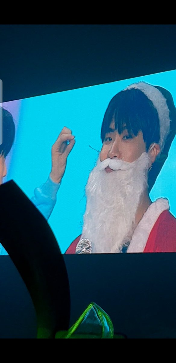 PMKCYJ's tweet photo. ได้เจอสักทีนะเจ้าความฝันของฉัน #คอนครั้งแรก #NESTIVAL2018 #GOT7 #Youngjae https://t.co/ZDWuZCeyI3