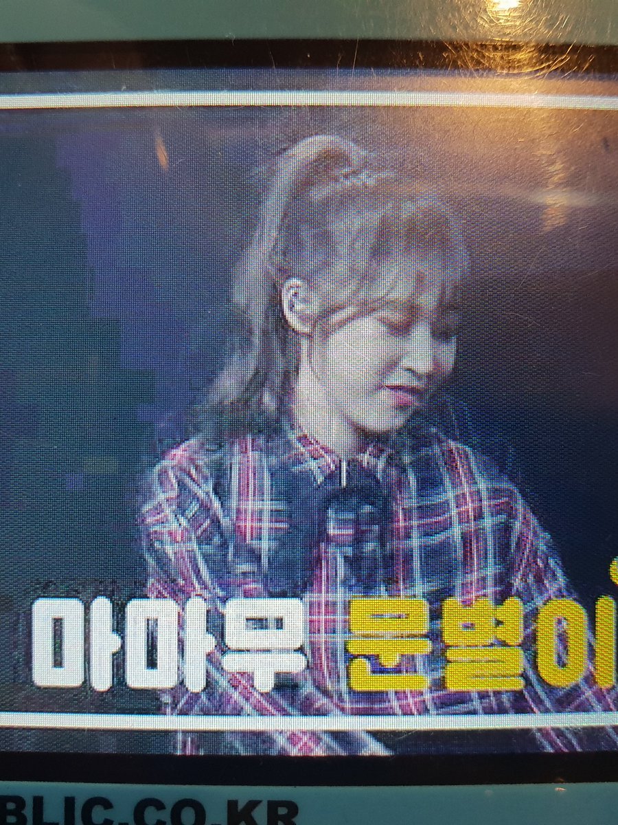 #해피별스데이_스타리쉬 여기는 신촌 투썸! 그리고 어제 봤던 상영회가 기억이 난다 ㅋㅋㅋ(대전에서 와서 이런건 처음보기도 해서 신기했음)