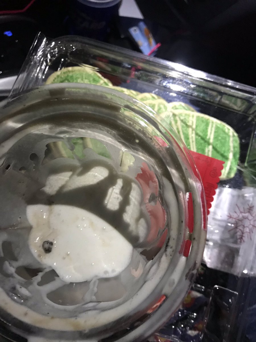 itsprettymkay's tweet photo. @DairyQueen I literally just had this blizzard handed to me not even 5 minutes ago and I had to POUR OUT melted ice cream from the top. #fail never thrown out a full blizzard til today. https://t.co/R6Zq4z63aO