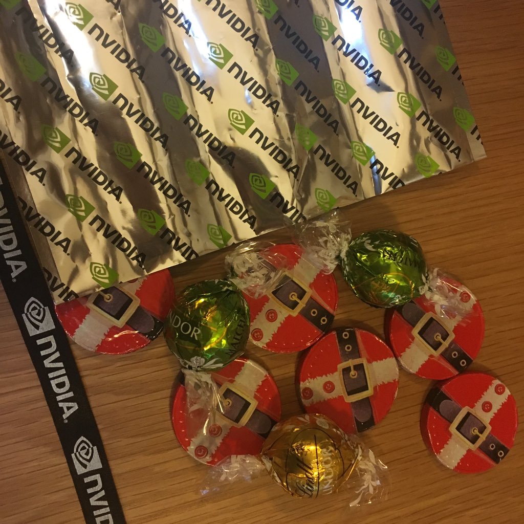 Studio_KOBA's tweet photo. 講演のお礼という事で、クリスマスプレゼントいただきました！ありがとうございました。
がっ！！
あのイメージカラー「赤」の比率が思いのほか多いwww
#nvidiaJP https://t.co/9uTnlTY0m8
