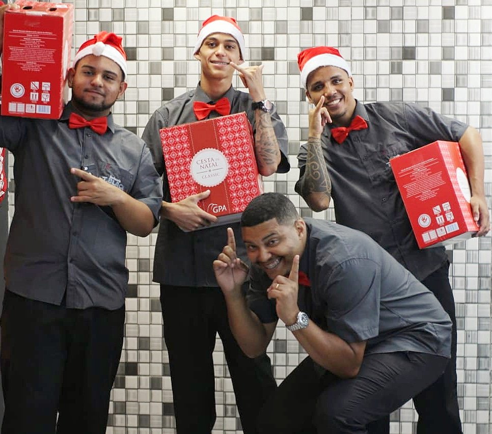 BarbeariaTblack's tweet photo. Equipe abençoada https://t.co/swOPHgtVpy