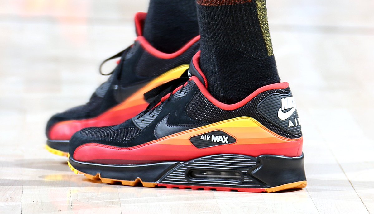 thabo sefolosha nike air max 90