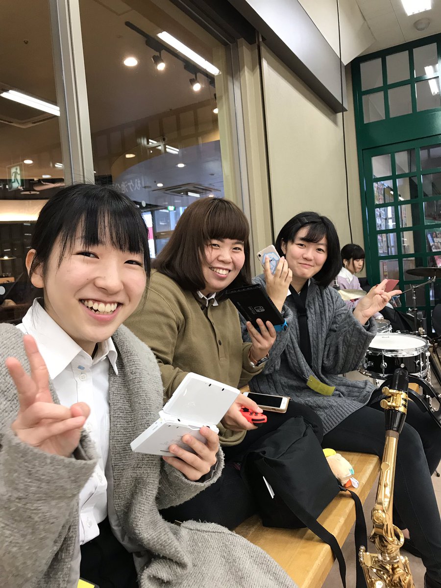 吹奏楽団 響 على تويتر このあと13時から演奏です アピタ長久手店スタバ前でお待ちしています
