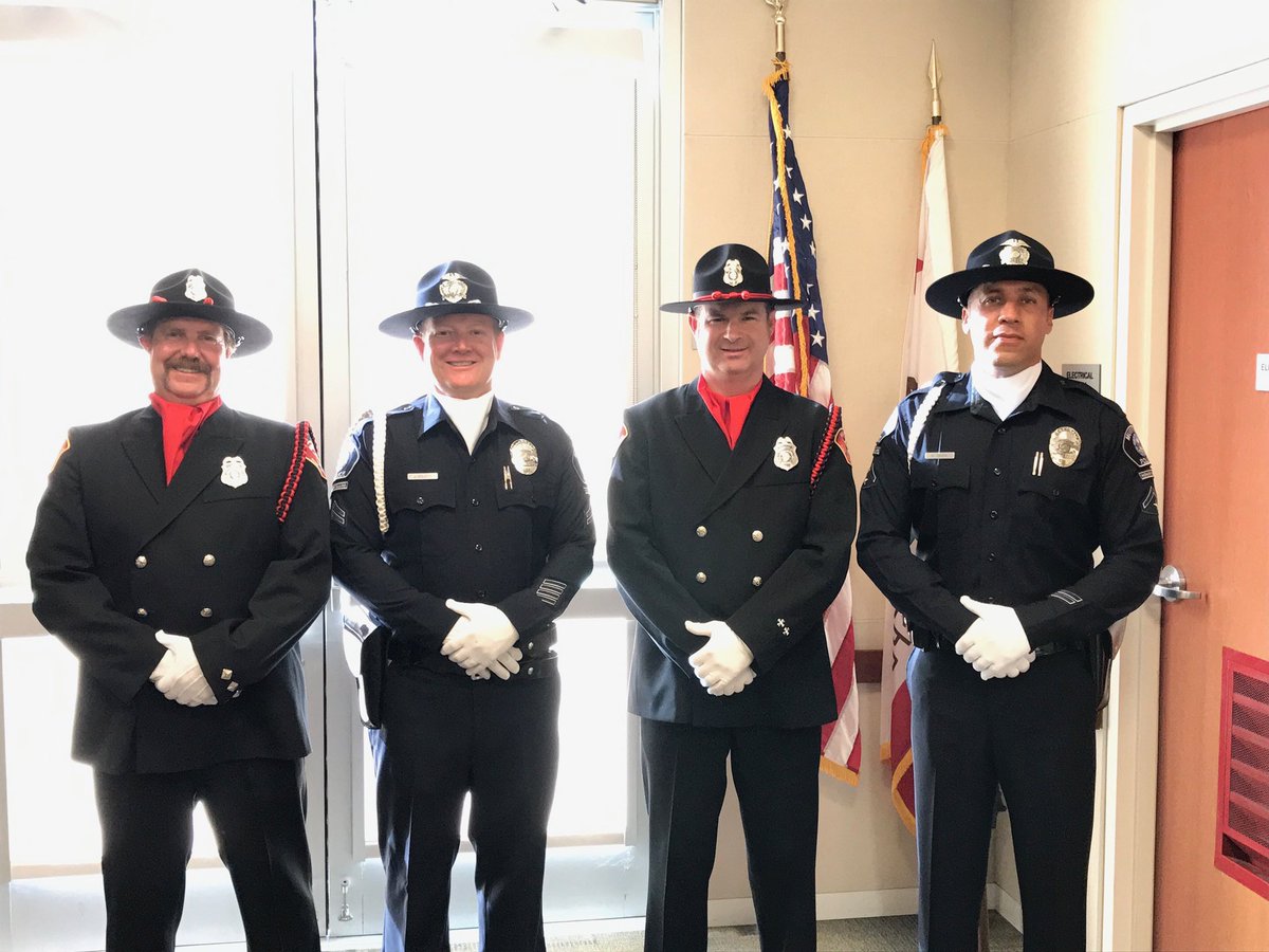 HGConvention's tweet photo. #honorguardsofamerica🇺🇸 @MurrietaPD Honor Guard unit and @MurrietaFire Honor Guard unit. Don’t forget to recognize all honor guards nationwide for Honor Guards Day every last Saturday in June. #honorguardslife #honorguardsmagazine #hallofhonorguards #TopHonorGuardsinAmerica https://t.co/u82AjFxdjw