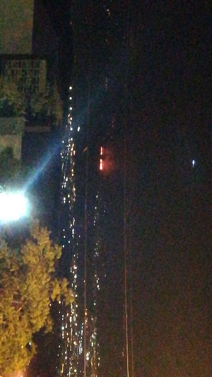 _ClaudiaJ's tweet photo. @CaliesCaliCOL por favor confirmar la situación con este incendio @BomberosCali119 https://t.co/EjuQ3i7gK8