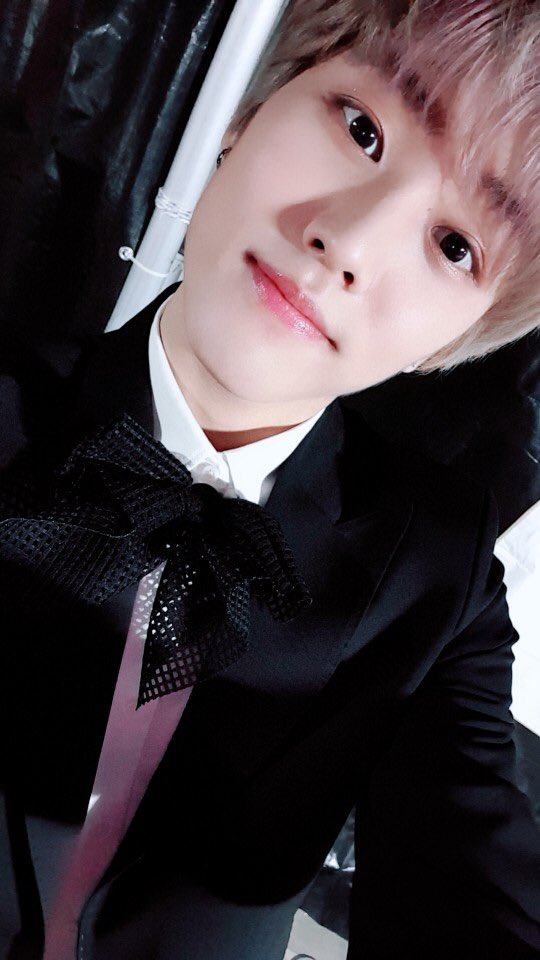 WE_THE_BOYZ's tweet image. 더비 오늘 든든하게 먹어요!!! Make sure to eat lots and stay full 🍦