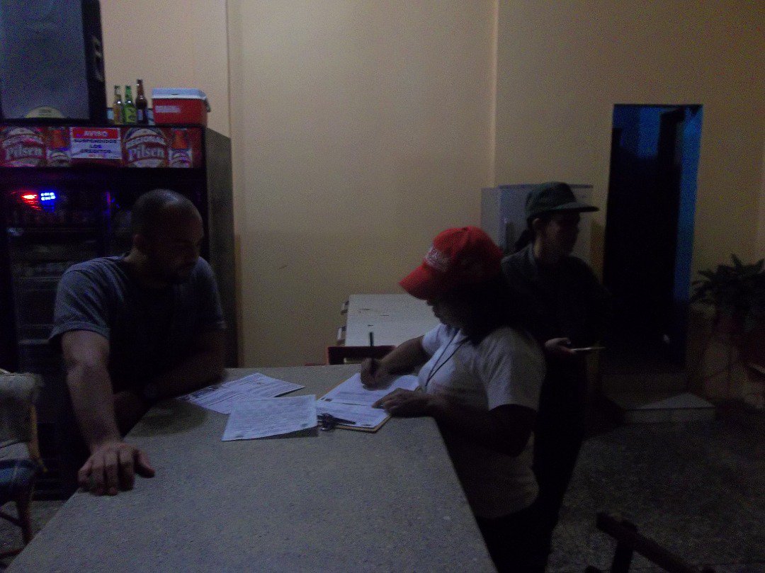 GuaricoSenades's tweet photo. #Dato||@NestorReverol instruyó la implementación del plan de supervisión nocturna los días viernes y fines de semana a establecimientos y espacios donde se realicen espectáculos públicos, reuniones o actividades colectivas según la #LPCAM #GuáricoZonaLibreDeArmas || @SENADESMIJP https://t.co/f9EVC9FQse