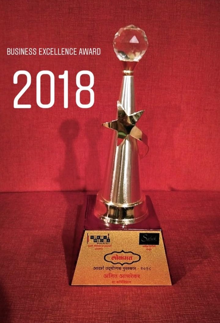 VAAHomeDecor's tweet photo. We are honoured to receive an award presented by Lokmat for Business Excellence- 2018 by Former Chief Minister of Maharashtra, Mr. Prithviraj Chavan. Kudos to our VAA team and every member's contribution in this journey.
#VAAHomeDecor #InteriorDecor #ThreadOfPositivity https://t.co/6HUiiFo4ng