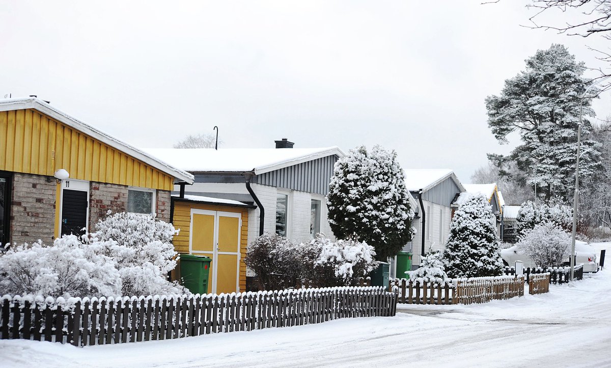 Jmarlonhernande's tweet photo. 🇸🇪📷 Buenos días! -11° ❄️❄️#GodMorgon #runby #upplandsväsby #stockholm #sweden #sverige #sweden_images #bnwphotograpy #scandinavianphoto #swedenimages #fotografiska #love_sweden #sweden_by_us #streetphotograpy #fotografia #capitalofscandinavia #NikonD3 https://t.co/LvFRKhSshK