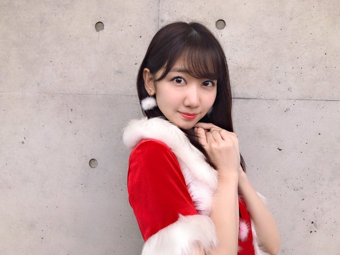 指原莉乃 柏木由紀 Snsでもサンタコスプレが続々 Rbb Today