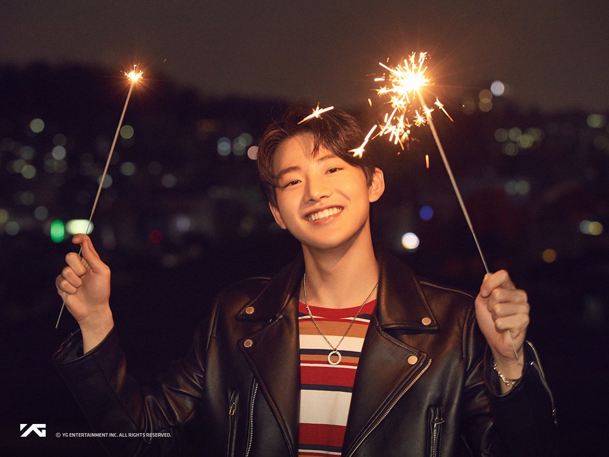 💎#김준규 <KIM JUNKYU> SNAPSHOT💎

more photos 👉🏻 channels.vlive.tv/BED80B/celeb/1…
⠀⠀⠀⠀⠀⠀⠀⠀⠀⠀⠀⠀⠀⠀⠀⠀⠀
#YG보석함 #YG_TREASURE_BOX #보석함 #TREASURESNAPSHOT #김준규 #KIMJUNKYU #ON_AIR #VLIVE_10PM #JTBC2_YOUTUBE_MIDNIGHT #YG