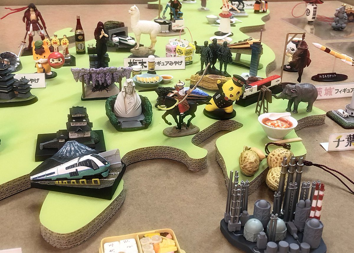 各地方限定のフィギュアみやげシリーズは全種展示しております。また