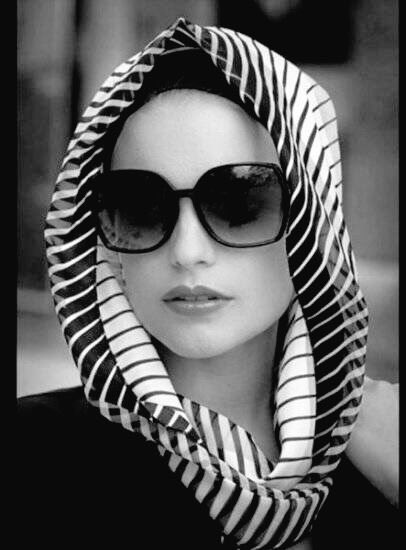 shams_M18's tweet photo. @mahfoz1233 متعبة
حتى من هيامي..
 أعد لي قلبي... إذا  قلبي فيه 
 بعض السلام...؟

وخذ كل صباحاتي الذي يدعي..
صباحك
أن صباحاتي بخير ... https://t.co/kcM7SThE8n