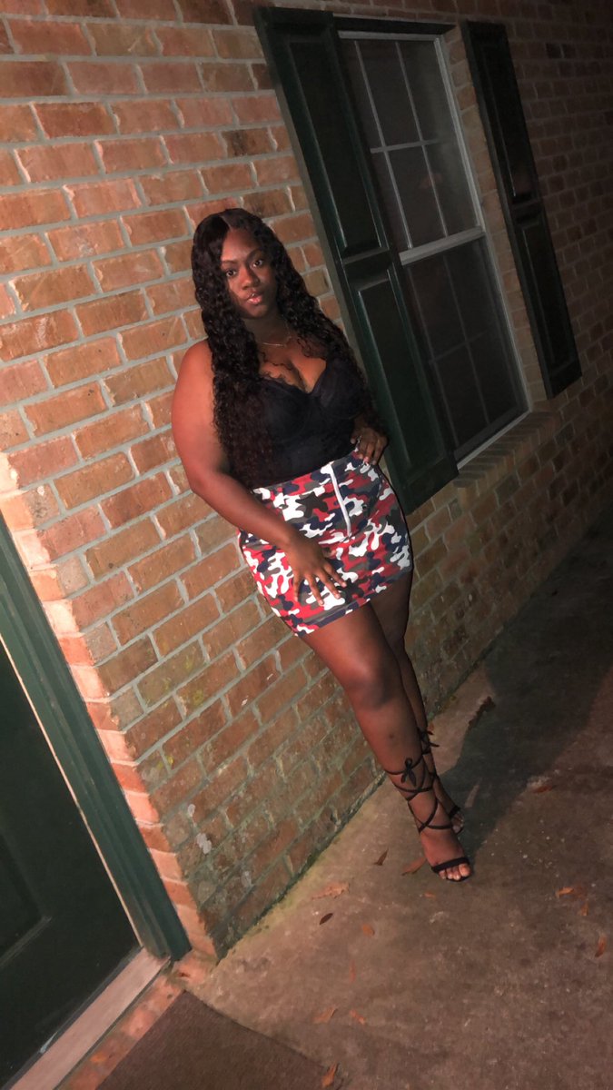 thatdamnkee's tweet photo. DON’T LET UP 😏 https://t.co/hDDkuFP16N