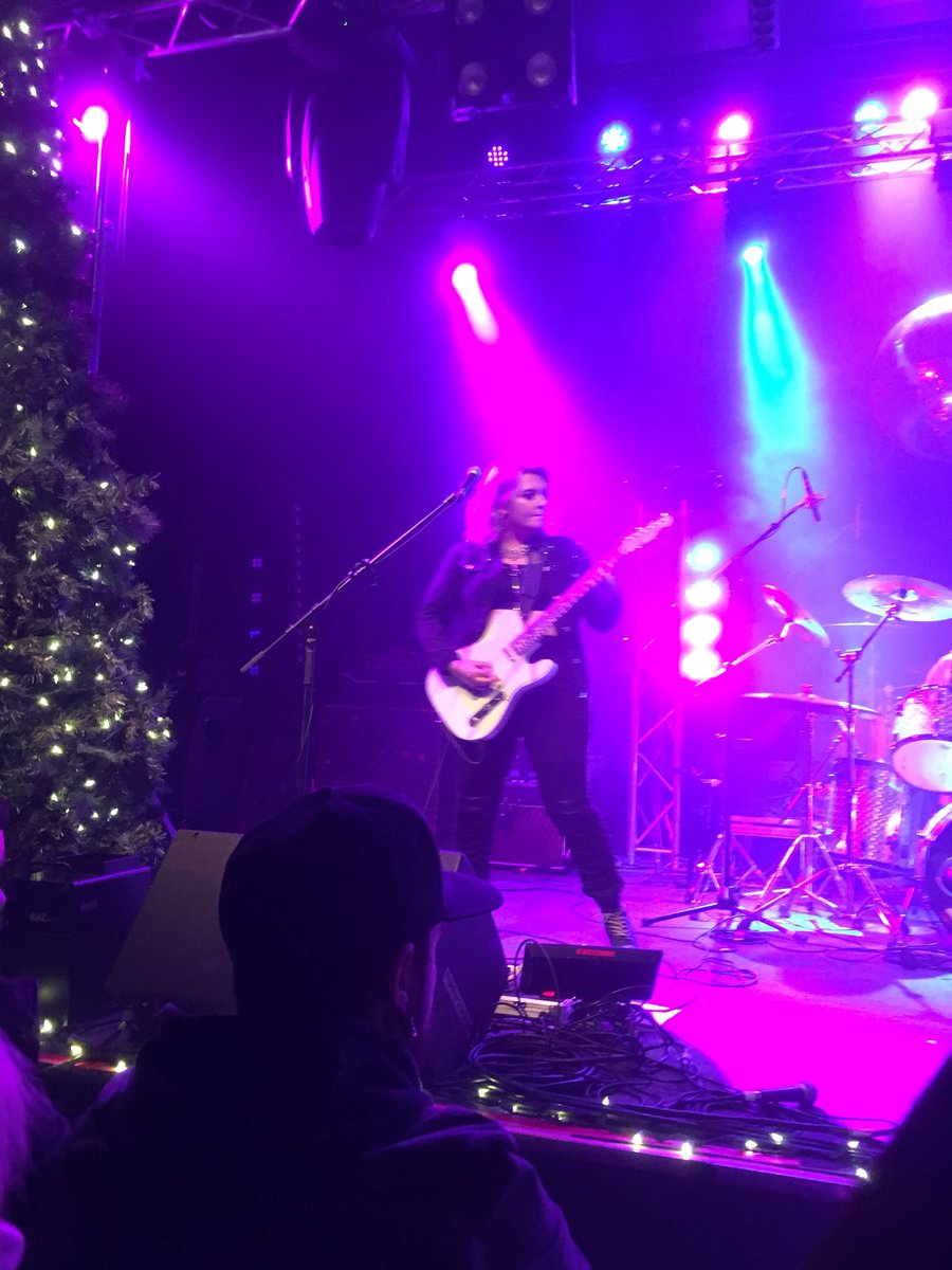 DrewDrewpreston's tweet photo. Wicked night at @ObriansEvents #CoorsEventCentre @ dirty garden kicked it off,  the chicks from @TheWolfeBand from PA fucking rocked it!!! @OneBadSon closed it out #LOUD whatta way to start my #Xmas #Holidays #rocknroll https://t.co/wVOZou0zv8