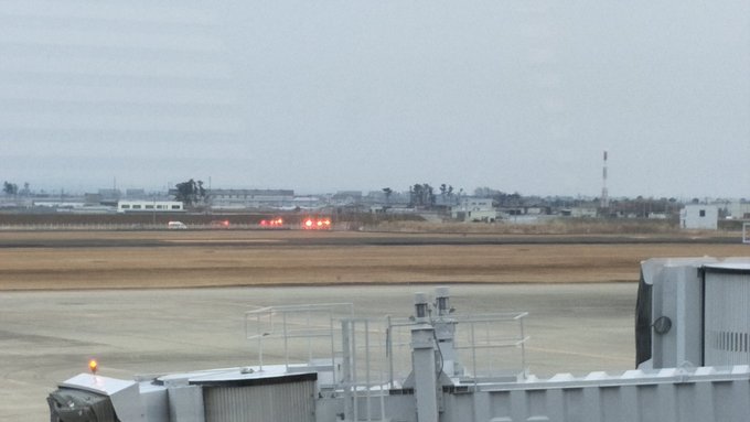 滑走路閉鎖 仙台空港 小型機がオーバーラン 消防車も出動する事態に まとめダネ