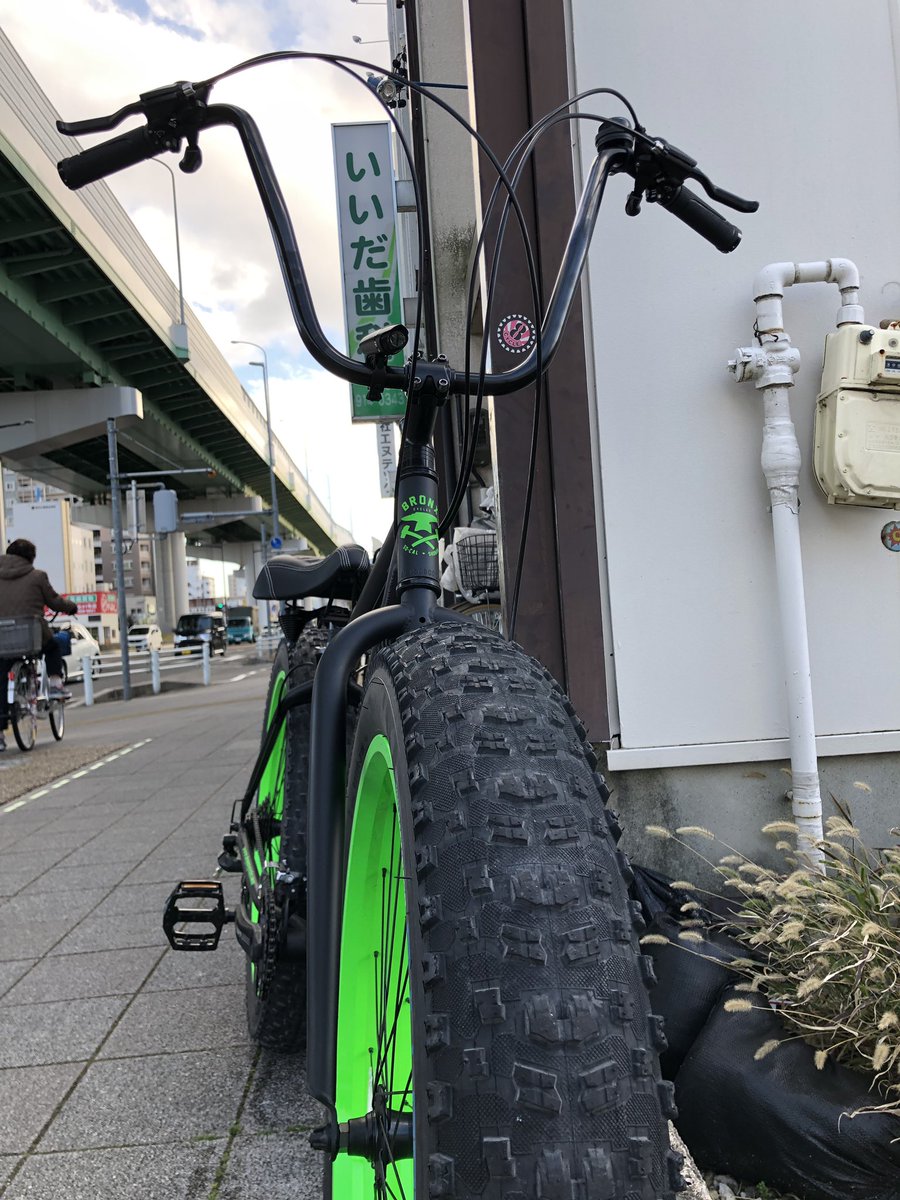 Maruhachi Cycle No Twitter しばらく前に販売させて頂きました Bronx Trxのハンドル サドルを交換 しばらく乗ってみて ここを変えたいなーとかご相談ください 名古屋市北区 マルハチサイクル Bronx ブロンクス ファットバイク ファットバイクカスタム