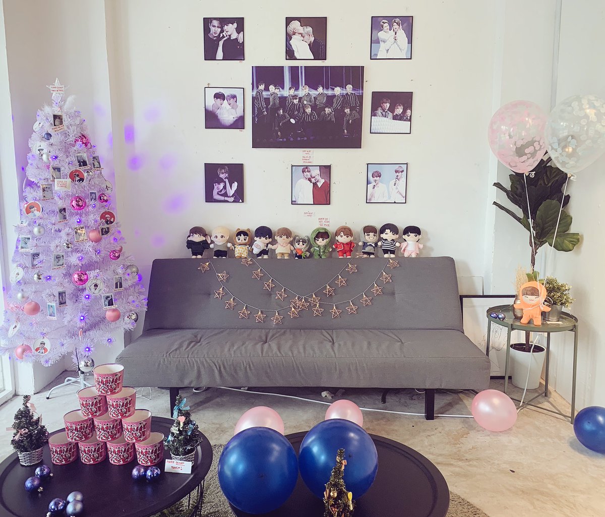 unloyalpeach's tweet photo. Thank you @526degrees for hosting xmas with svt this year! 💙
#526XMAS ❄️ https://t.co/Wg6vrfHYjf