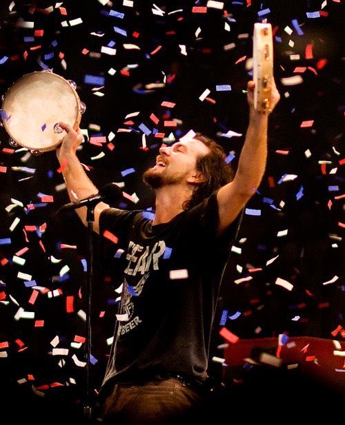Happy birthday Eddie Vedder!!    