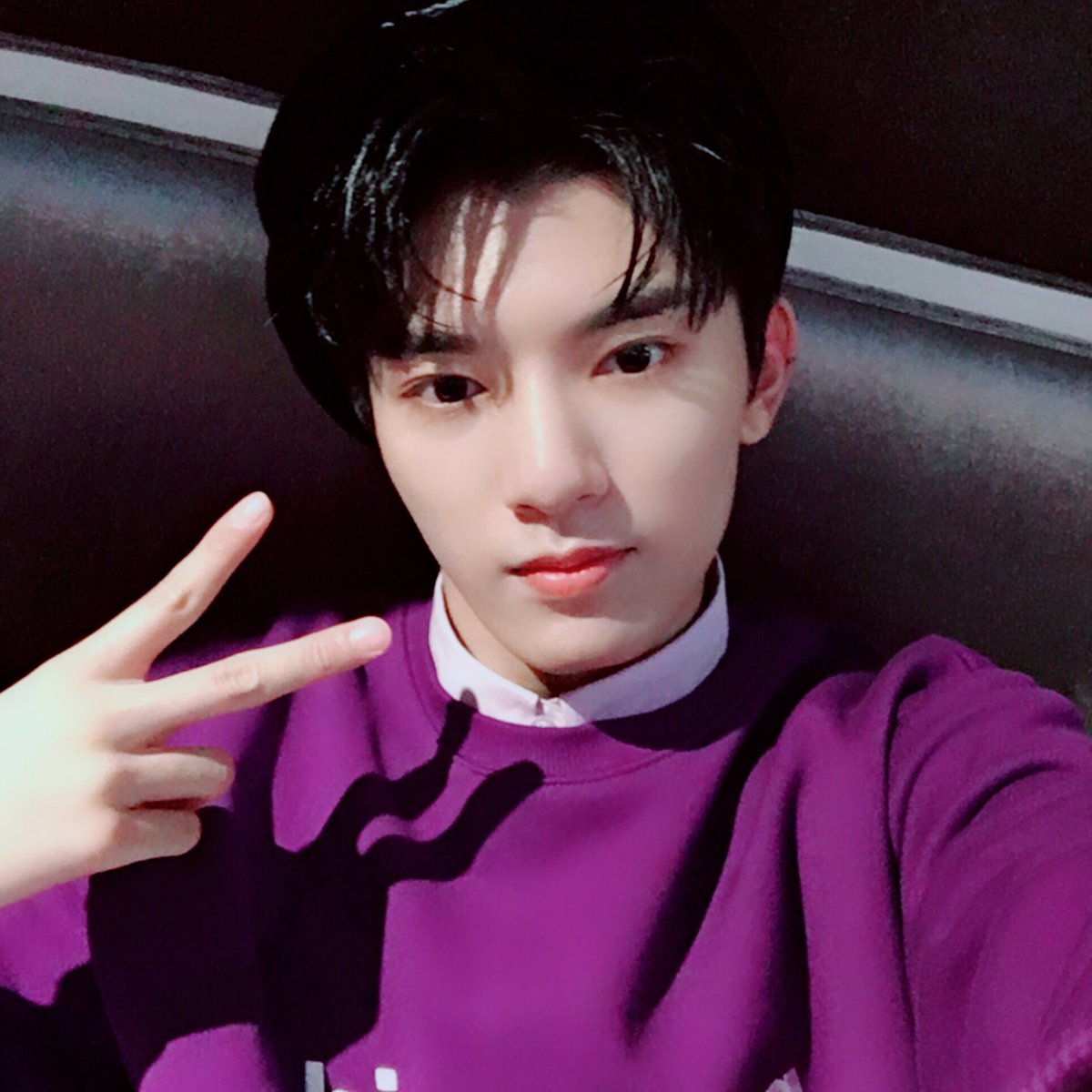 TRCNG_official's tweet photo. [#TRCNG][#우엽] #BNT 촬영2 입니다~ 즐거운 주말보내세요😻 https://t.co/TKq3WdbrrV