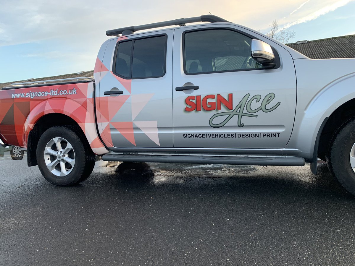 SignaceLtd's tweet image. New graphics on the truck for the new year #wrapped #vinyl #hexis