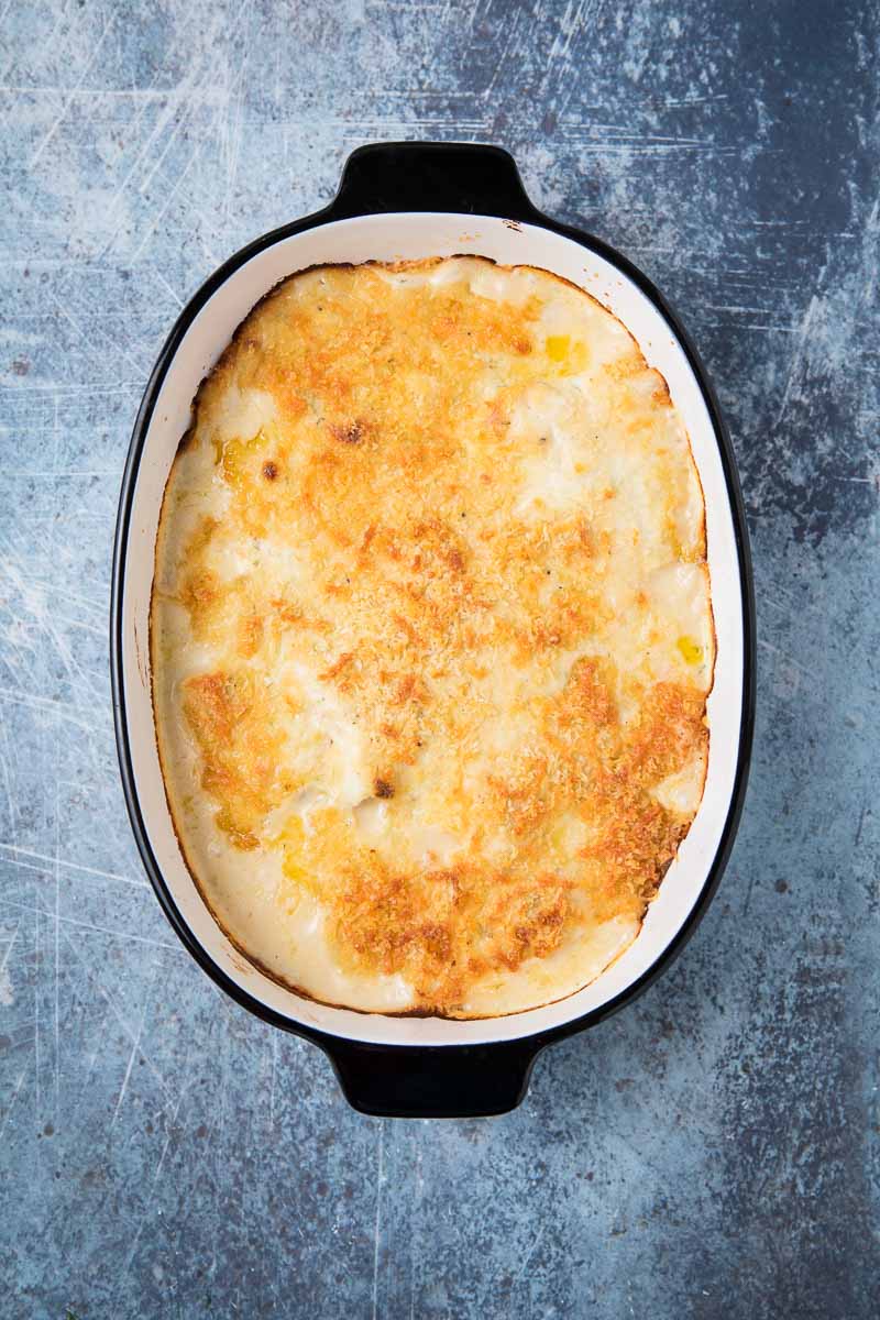 tweetygourmet's tweet photo. This #codaugratin is a cheesy #seafood #recipe using raw cod fillets, baked slowly in a creamy @dziugaslegendarycheese #sauce. Topped with grated hard #cheese and breadcrumbs. #ad #greedygourmet https://t.co/75D2UX74CZ https://t.co/speXaBWM8I