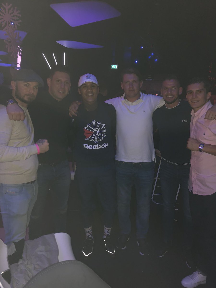 PriceDannylee's tweet photo. Last night at the 02 boxing 🥊 @MartinJWard1 @Adam_Lopez83 @KevinMitchell6 @ConorNigel https://t.co/bL6SafbMBv