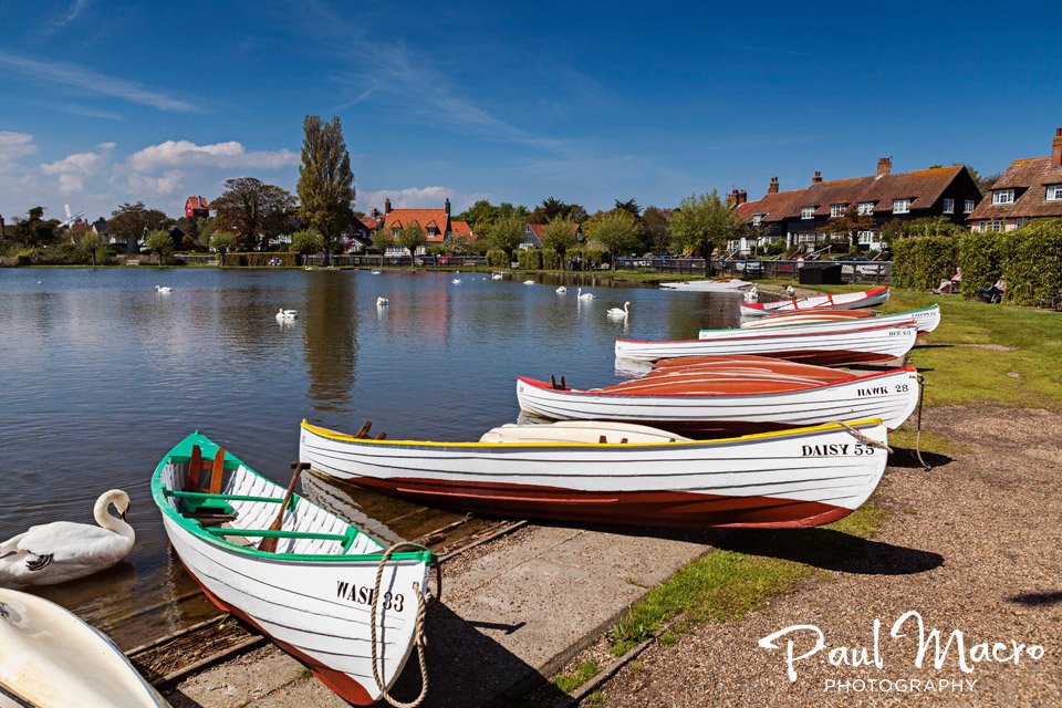 PaulMacro's tweet photo. A lovely image of a lovely place on the Suffolk coast...

#Thorpeness in #Suffolk, the print is available to buy on my website
https://t.co/ot9j88QEx0 https://t.co/84vyK1KiX4