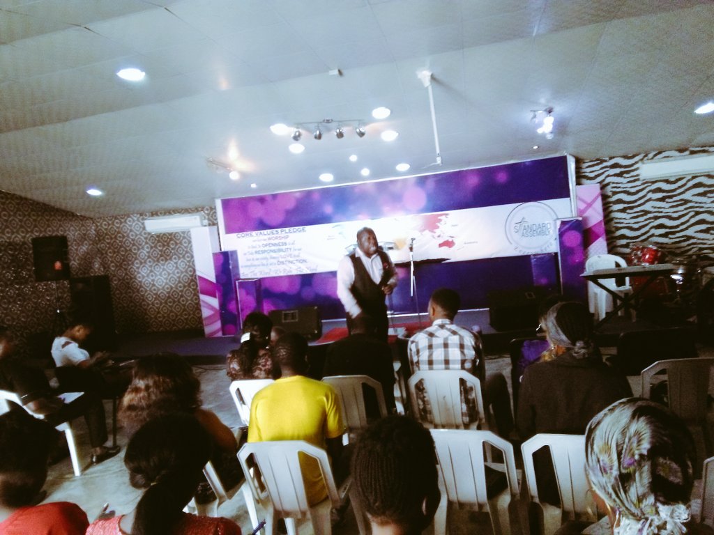 olaeben's tweet photo. Thanksgiving is the attitude of Victors (Believers)

"Why are you cast down, O my inner self? And why should you moan over me and be disquieted within me? Hope in God and wait expectantly for Him, for I shall yet praise Him, my Help and my God.
Psalm 42:5 AMPC"
#MerryChristmas https://t.co/9lnzHSClwm