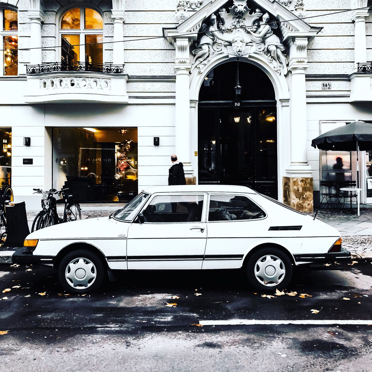 Peat63's tweet photo. #saab
#berlin
#whiteout
#asundaycarpic https://t.co/jouvotdAIu
