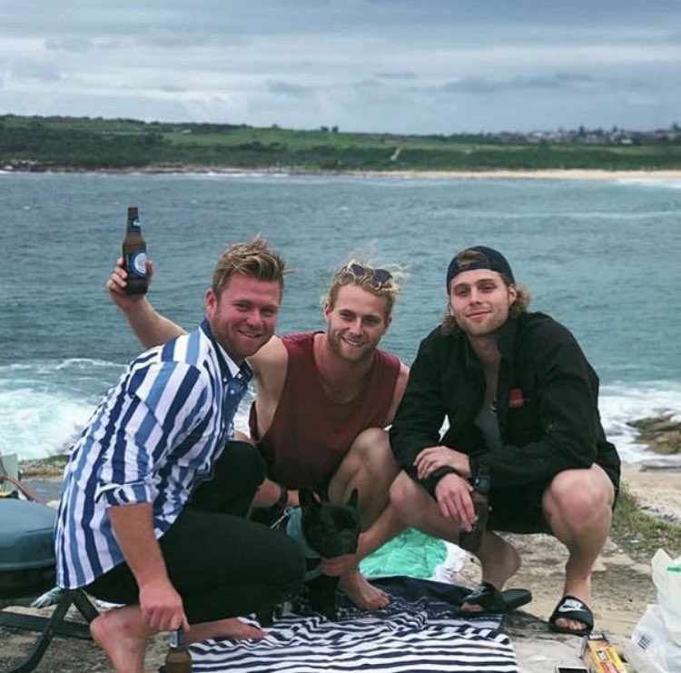 5SOS_Daily's tweet photo. “My boys”- Liz on IG https://t.co/LyVazNHvyf
