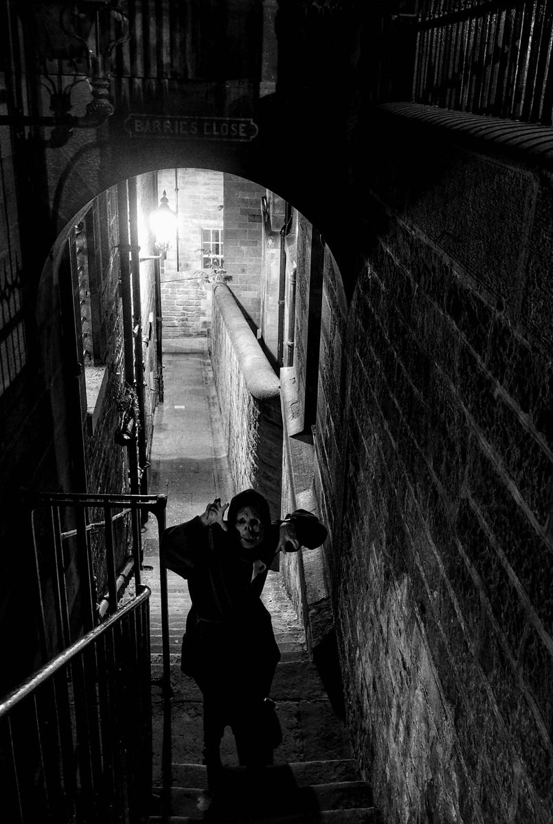 adam_lyal's tweet image. Excellent photo of The Mad Monk of the Cowgate by Brian Tulloch. #JumperOoter #WitcheryTours #Edinburgh #Scotland 
witcherytours.com