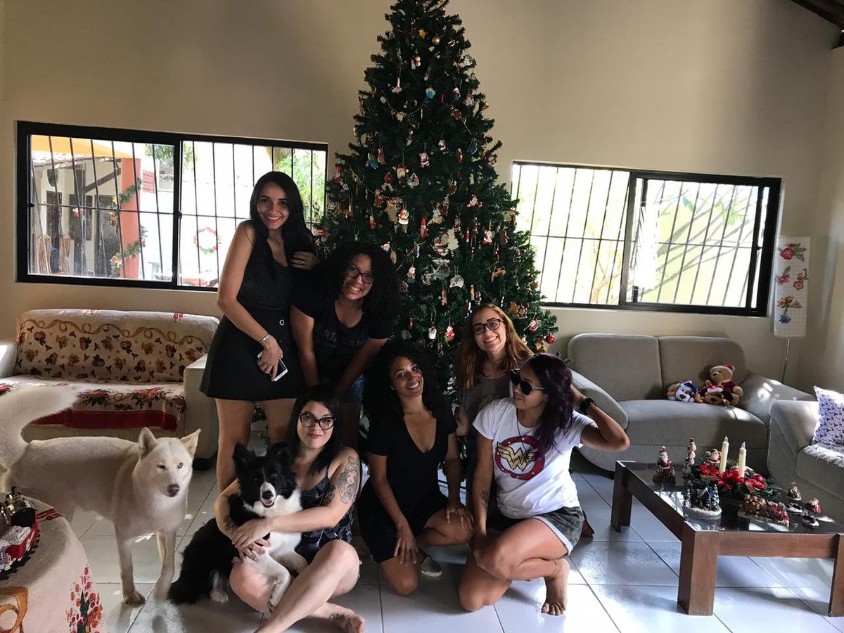 ReactLadies's tweet image. Nosso Corujão realizado com sucesso, todas saíram com suas primeira webpage já online !! 
#girldeveloper  #girlpower #womeninspiringwomen #ReactLadies #react 
#javascript #code #computerscience #technology #webdeveloper