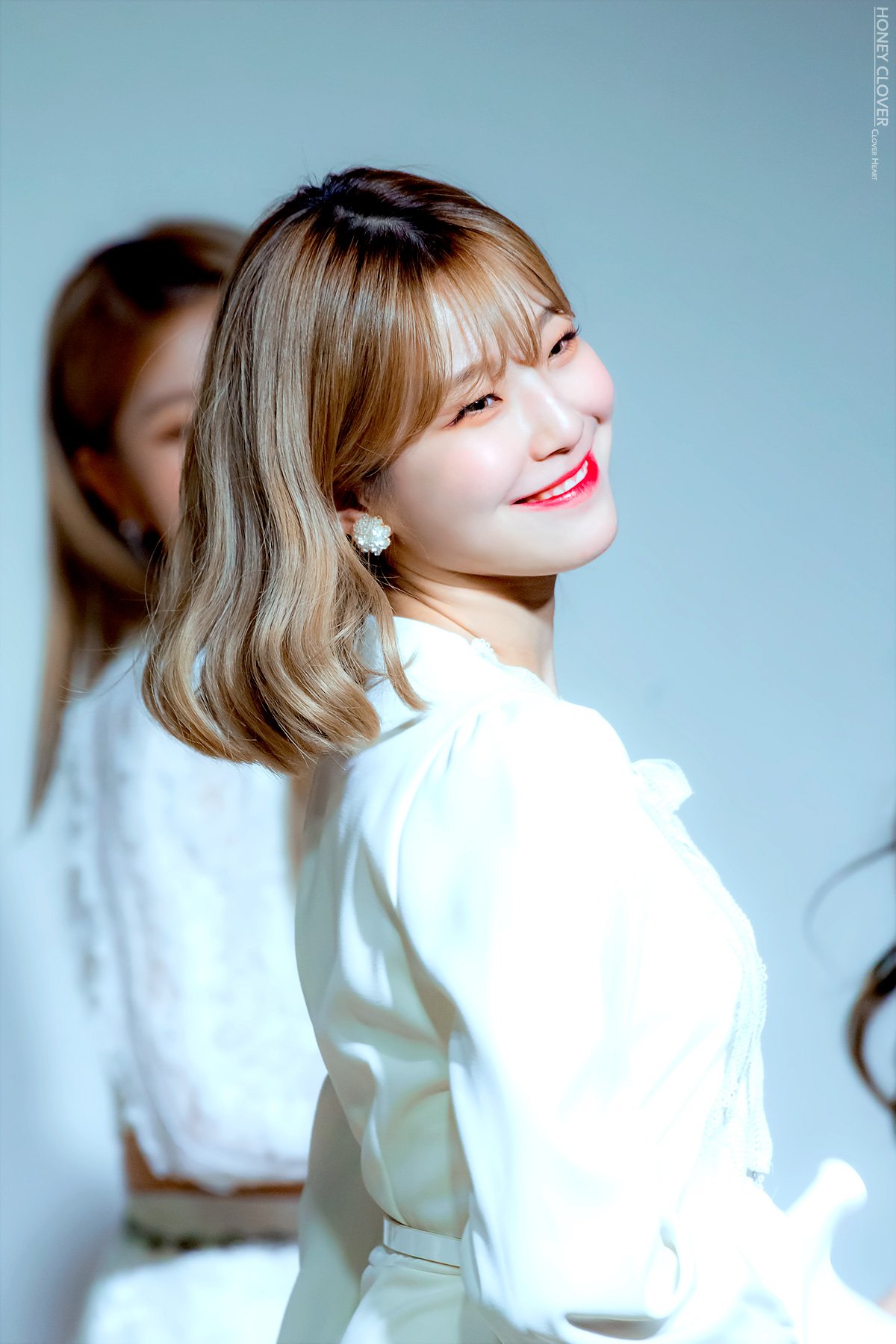 DvGDUR4UwAIxvcB.jpg:large