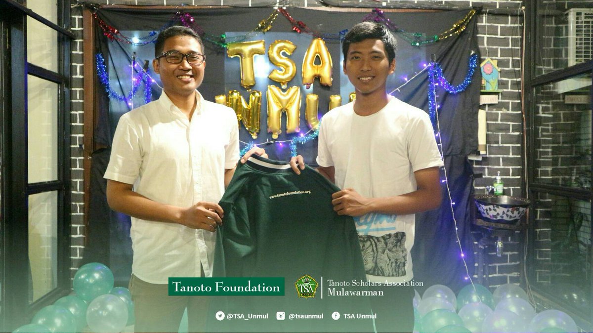 TSA_Unmul's tweet photo. [ Malam Inagurasi ]  
.
Hai T.friends! 
TSA Mulawarman mengadakan diner bersama dengan teman-teman baru TSA Unmul 2018. Kami mengucapkan , Welcome to the club! Yeaay. 
Dan selamat buat ketua umum baru yg terpilih #tanotoscholars @tanotoeducation https://t.co/pIPUyzwHBL
