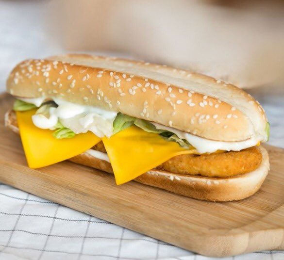 burgerkingkw's tweet photo. زحمة و طلعت دوامات و مودك معتفس👎 ...  الحل عندي👌 و اترك الباجي على الكنج👑

#يوعان https://t.co/fssoevpPBW